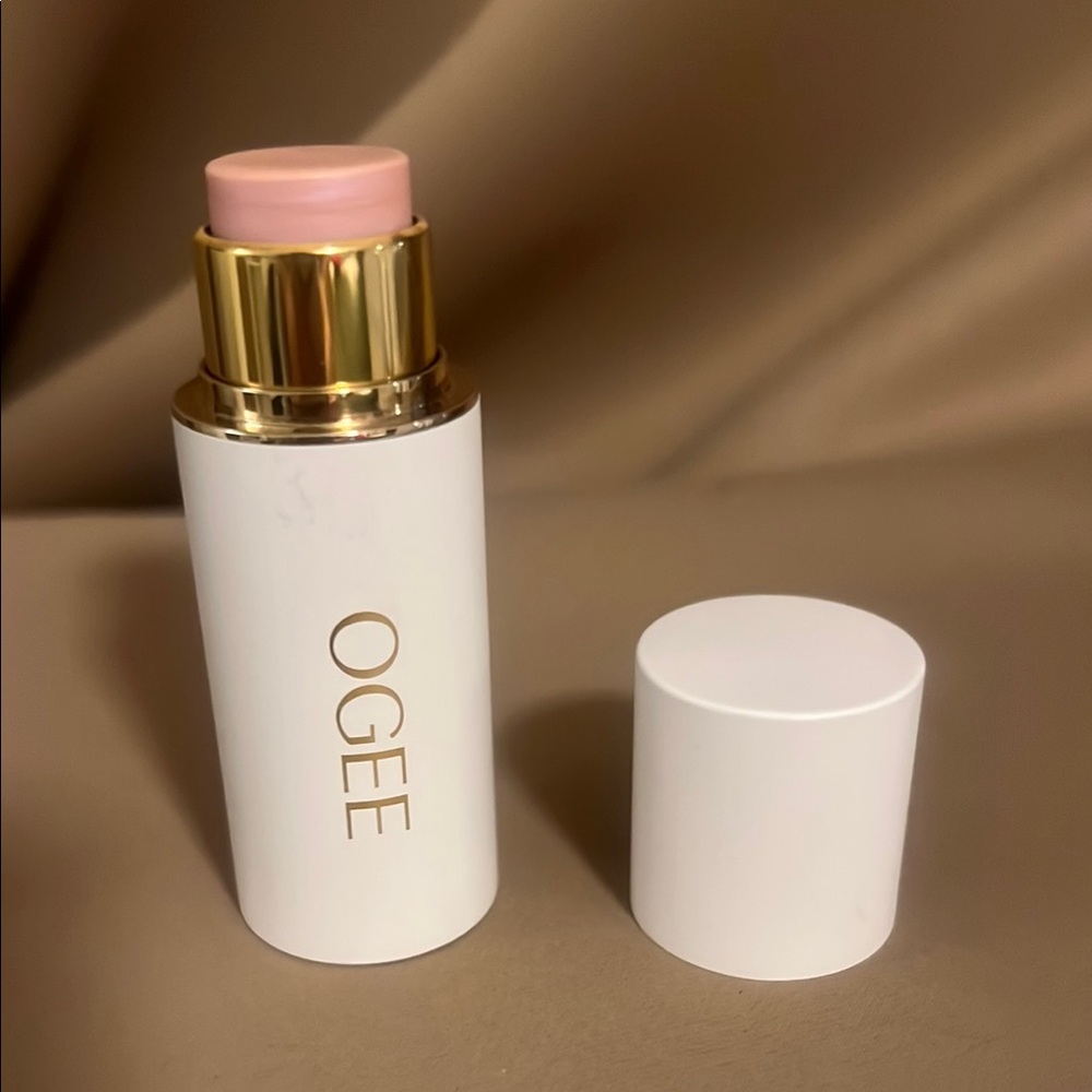 OGEE Hydraganetics sculpted face stick